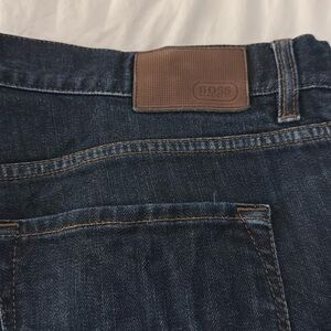 Hugo Boss MAINE REGULAR-FIT JEANS IN BLUE STRETCH DENIM 38X30.